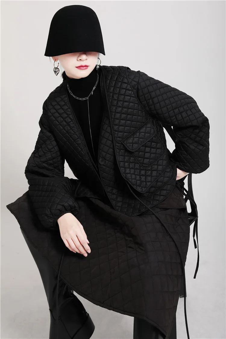 

Women Brief Black Bandage Argyle Short Loose Fit Vest New V-collar Sleeveless Fashion Tide Autumn Winter