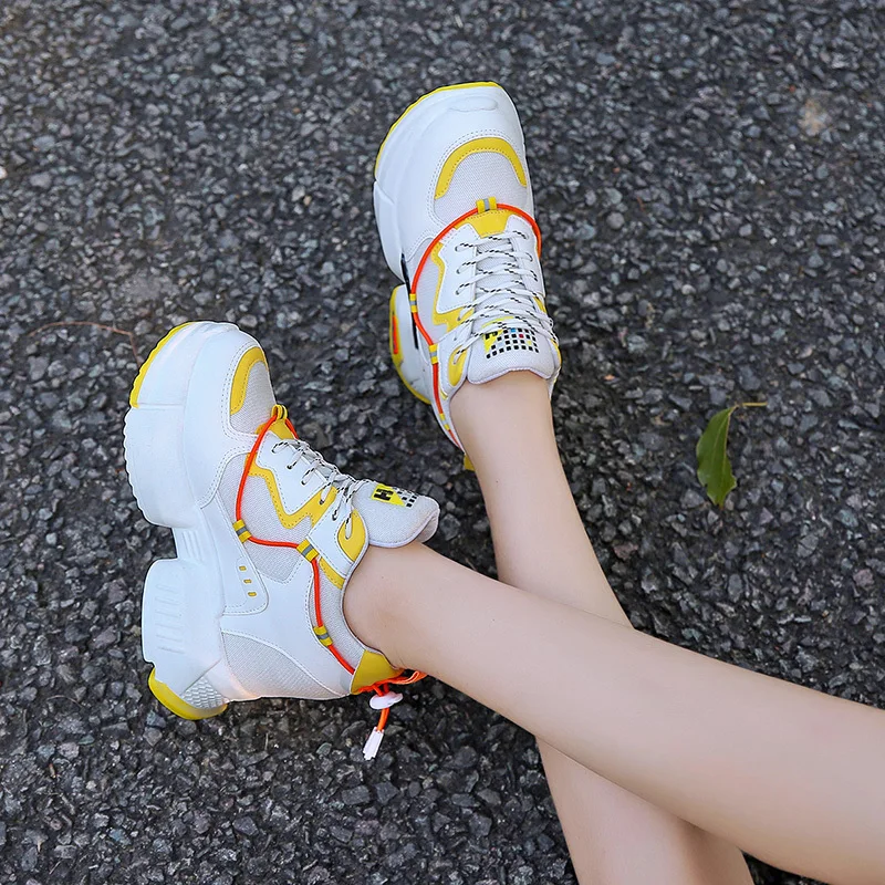 Кроссовки женские 2019 модные белые кроссовки брендовые Ретро туфли на платформе