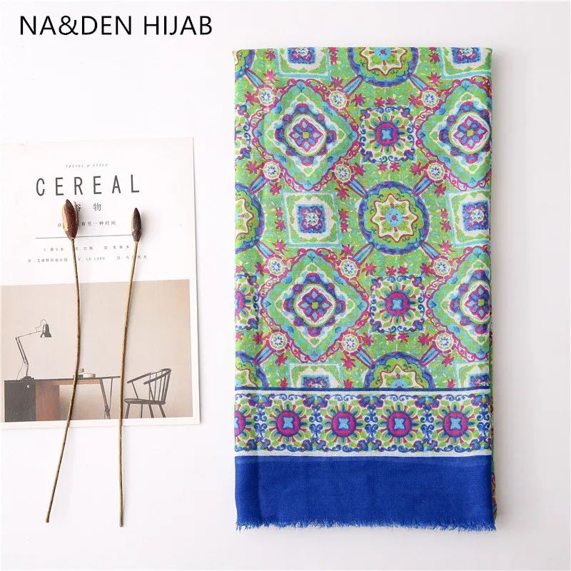 

1 шт. вискоза летние пляжные обертывания мода Тропический шарфы для женщин Новинка весны мусульманский хиджаб HI-Q цветочный принт Платки жен...