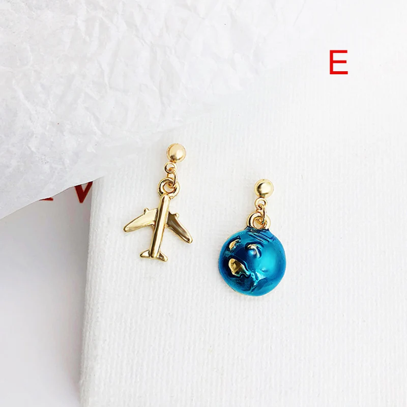 Женские серьги-гвоздики в виде Голубой планеты Луна и Вселенная |