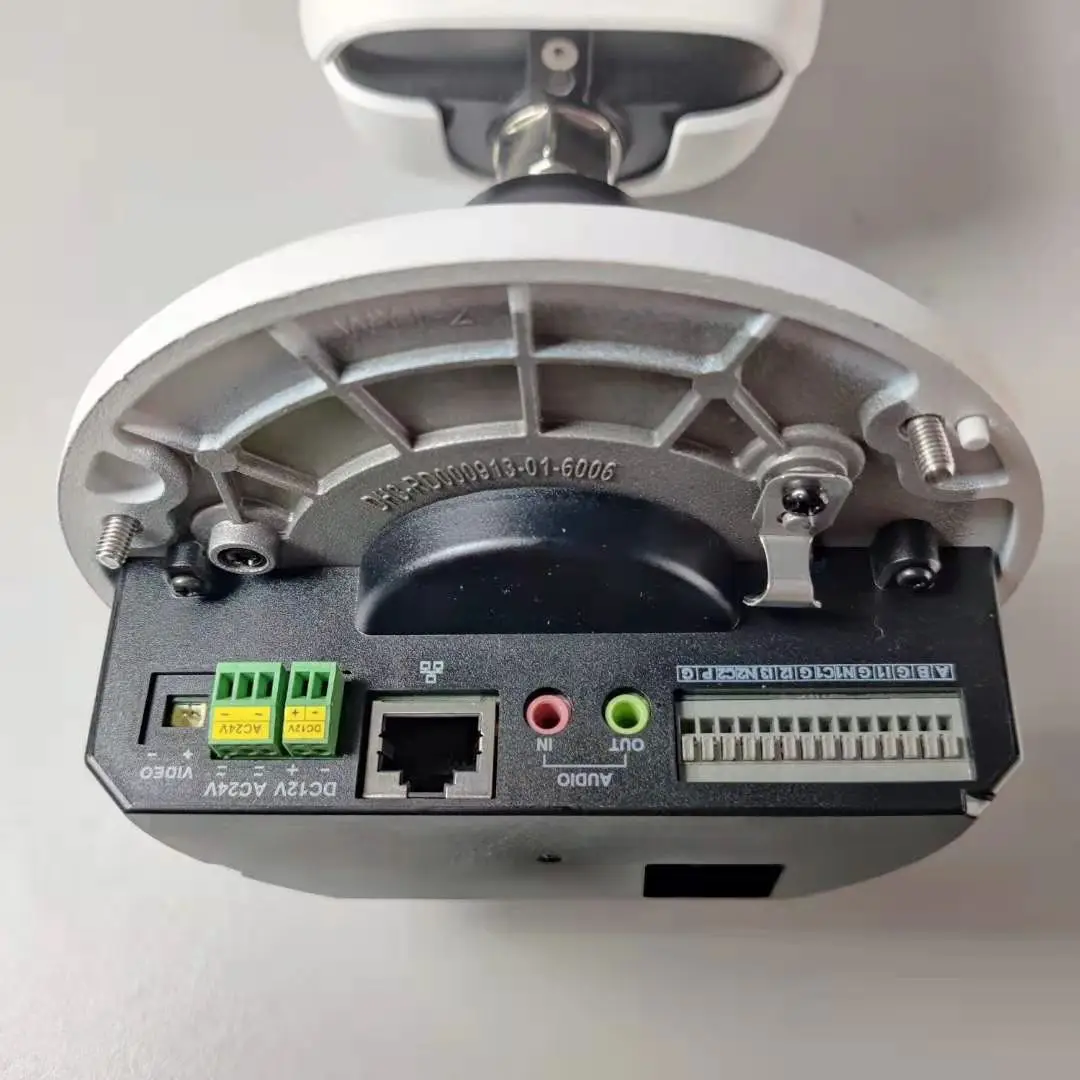 Цилиндрическая наружная IP-камера Dahua Epoe с моторизованным объективом 2 7 мм-12 мм IR60m