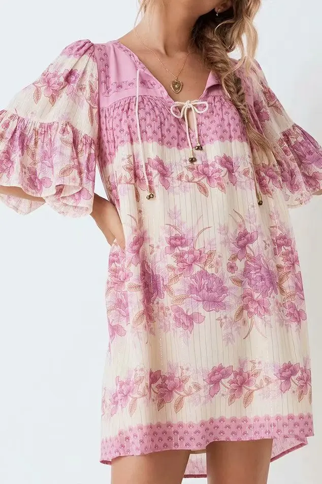 

Женское пляжное платье с цветочным принтом, V-образным вырезом и вышивкой