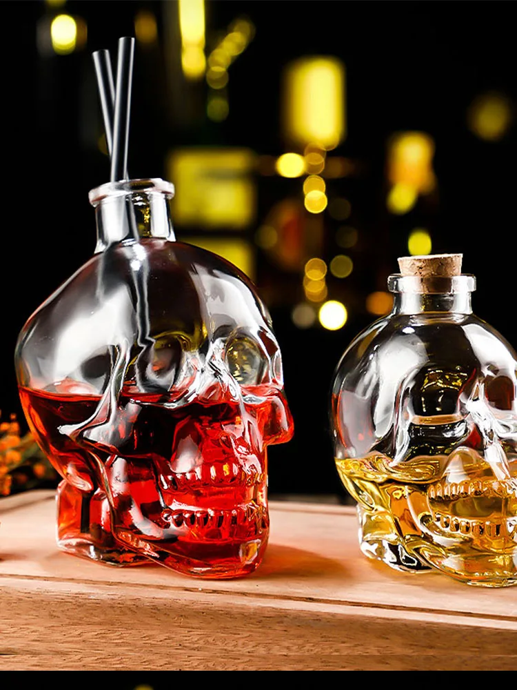 

Модная винная бутылка в виде черепа, индивидуальный креативный стеклянный стакан для кофе, оригинальная стеклянная бутылка для виски, посу...