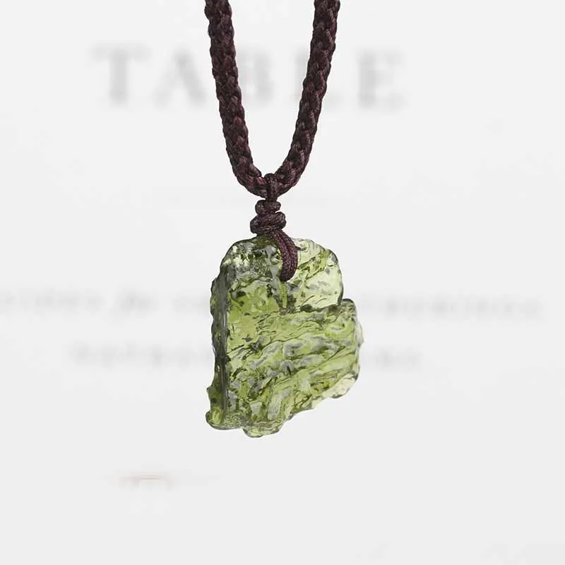 Женское и мужское ожерелье с подвеской в виде метеорита NAPOLN зеленое из молдавита