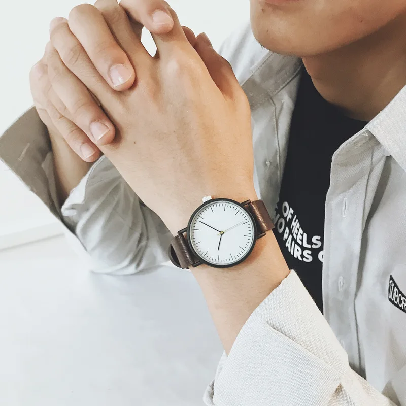 Минималистичные черные модные часы унисекс с желтой стрелкой классические