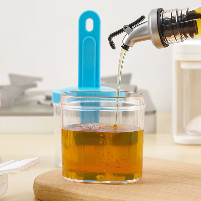 

Barbecue Oiling Brush With Bottle And Cover One-piece All Inclusive Small Brush Split Plastic Brush With Base