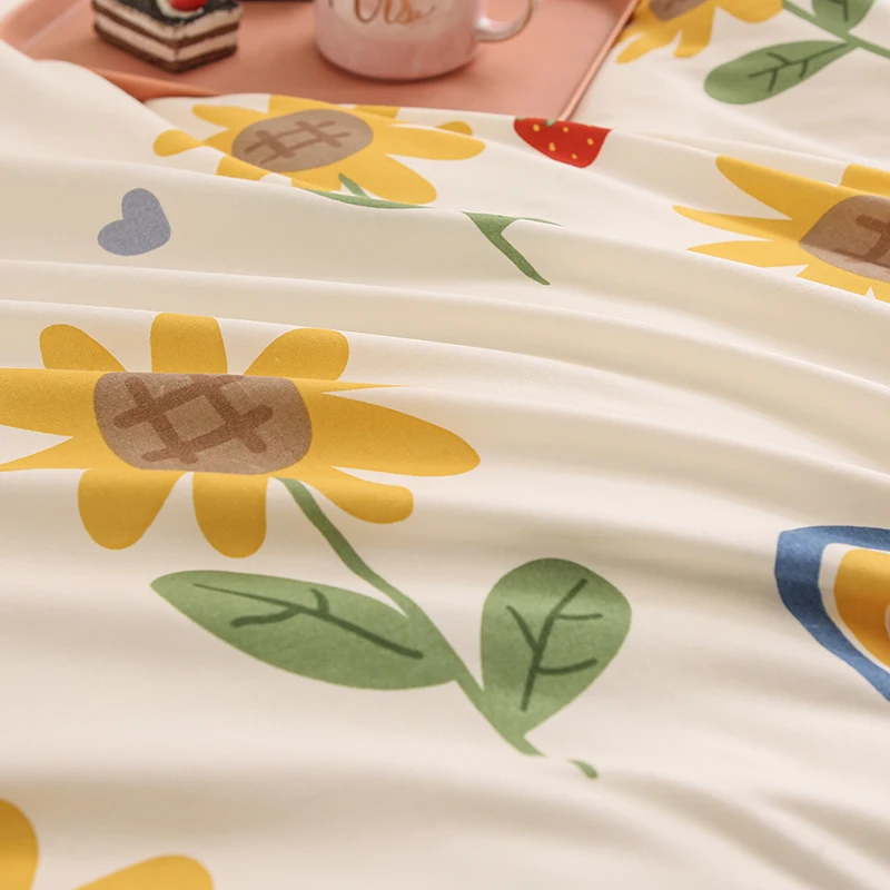 

Yellow sunflower 4pcs Bed Cover Set Cartoon Duvet Cover Adult Kids Boys Bed Sheets And Pillowcases Comforter Bedding Set