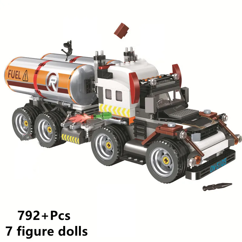 Городской инженерный грузовик автомобиль строительный блок масляный Танк