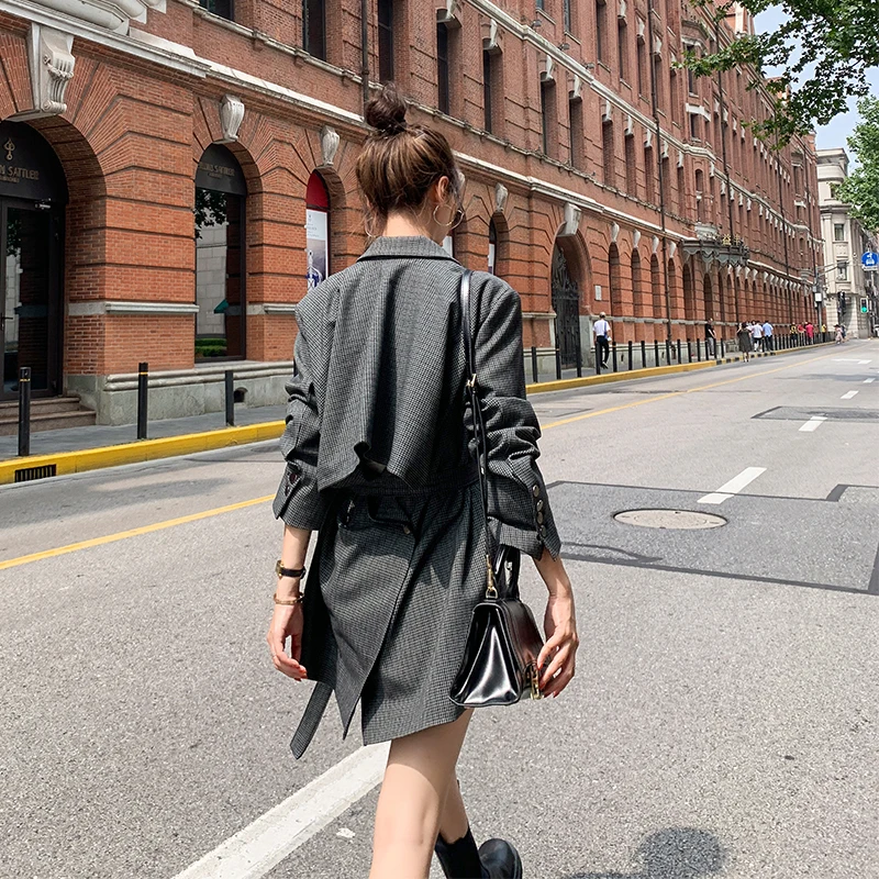 

2021 Spring Elegant OL Series Women Blazer Coat Double-breasted Lapel Belt Gray Plaid Short Jacket Office Femme Korean Clothing