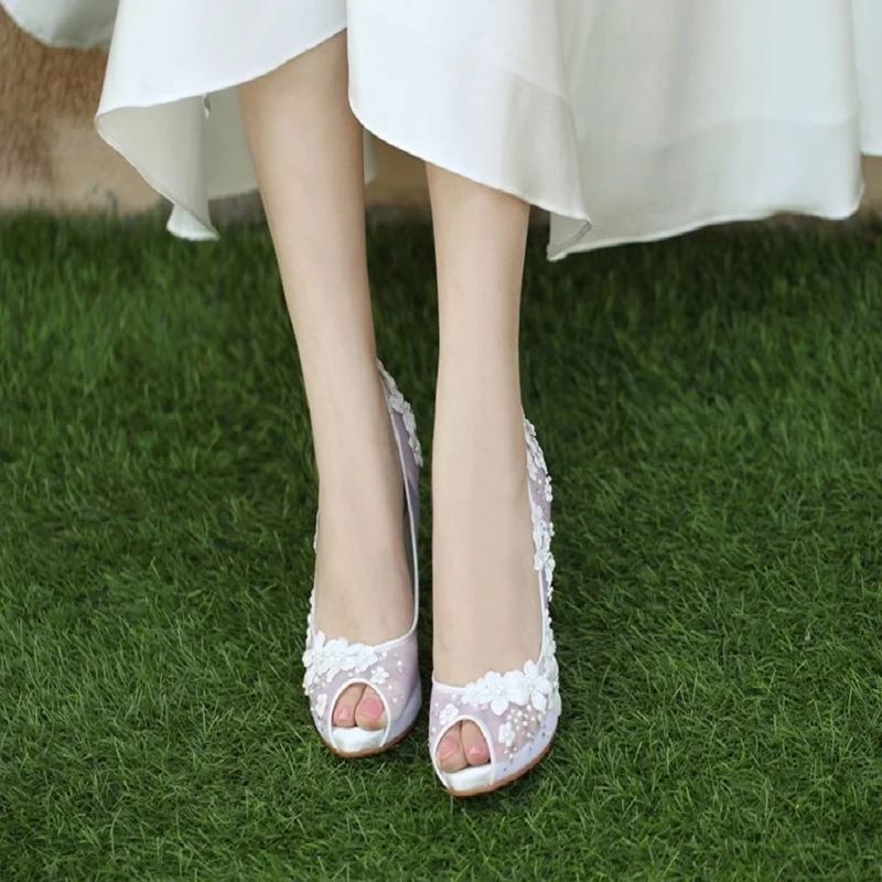 Женские свадебные босоножки на высоком каблуке с открытым носком украшенные