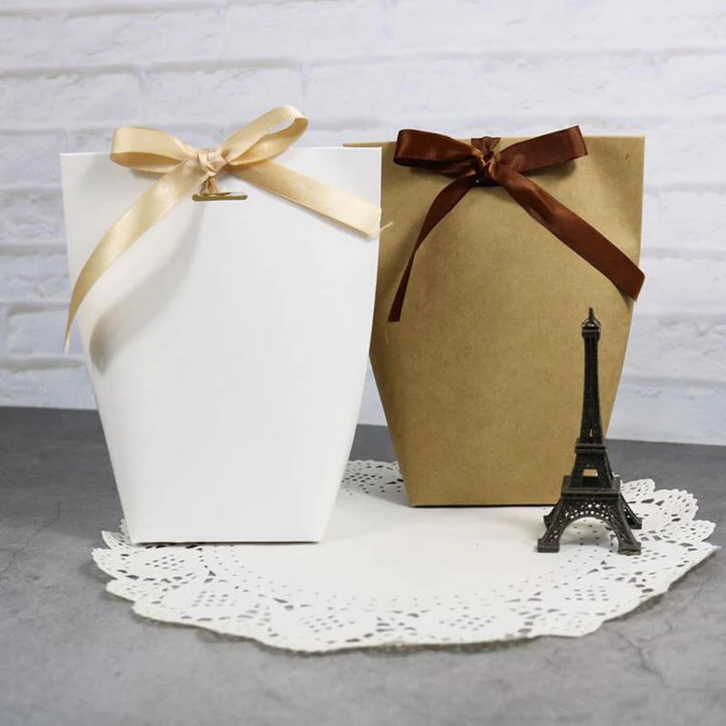 

50pcs Kraft Paper Bronzing French "Merci" Thank You Gift Box DIY Package Christmas Wedding Party Favor Candy Box With Ribbon