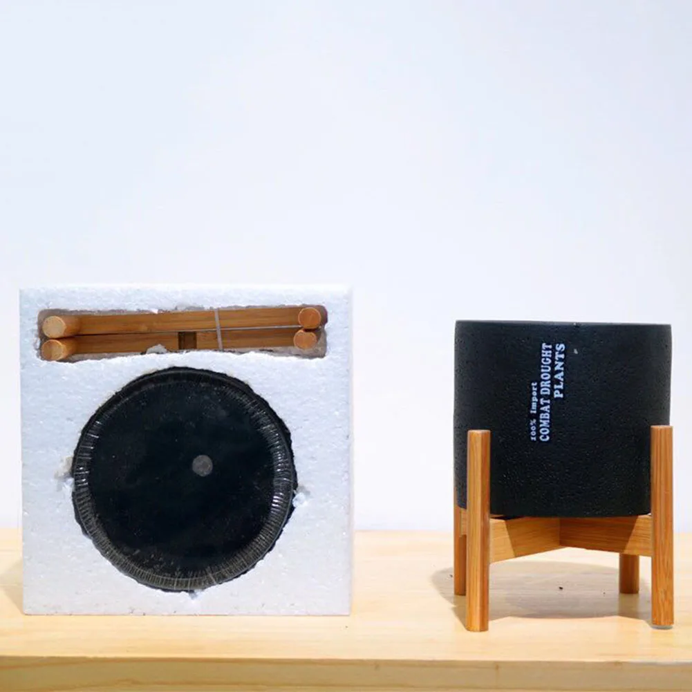 Стеллаж для цветов из массива дерева в скандинавском стиле простой керамический