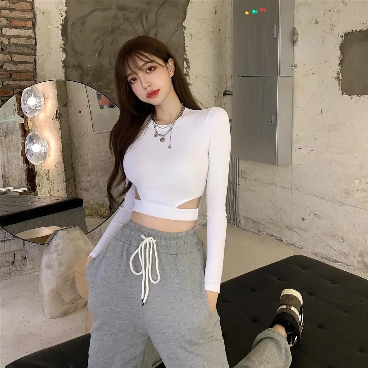 

2021 Autumn Fashion T Shirt for Women Sexy Hollow Out Slim Fit Long Sleeve Tee Casual O Neck Solid Color Tops T Shirt