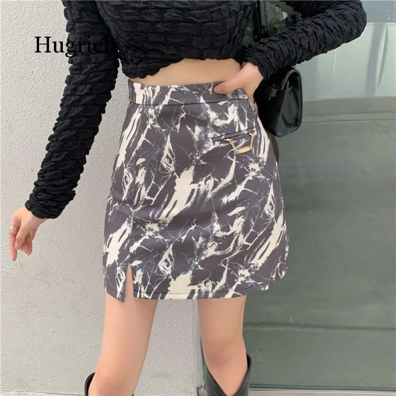 

Bubble Lattice Design Chain Navel Top + Marbling Skirt