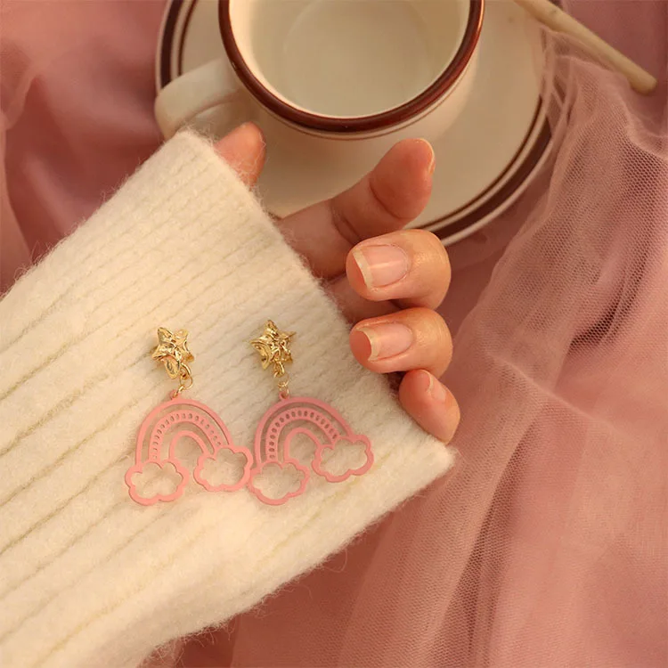

Silver Needle early summer new Korean ins wind hollow girl pink rainbow earrings temperament star simple earrings jewelry