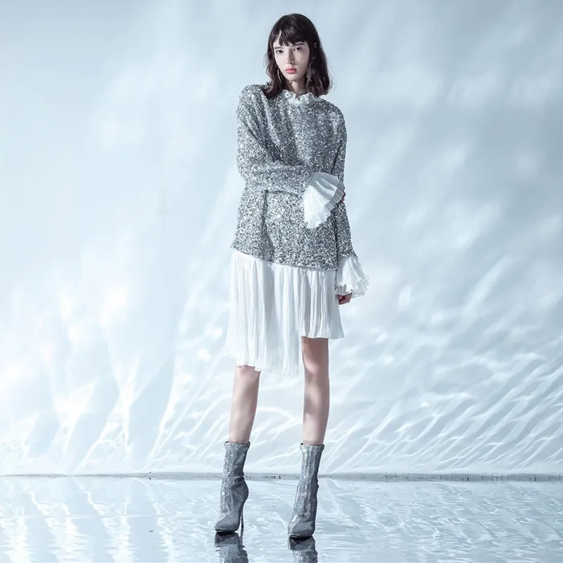 Женский пуловер с блестками TWOTWINSTYLE весенний оборками и длинными рукавами