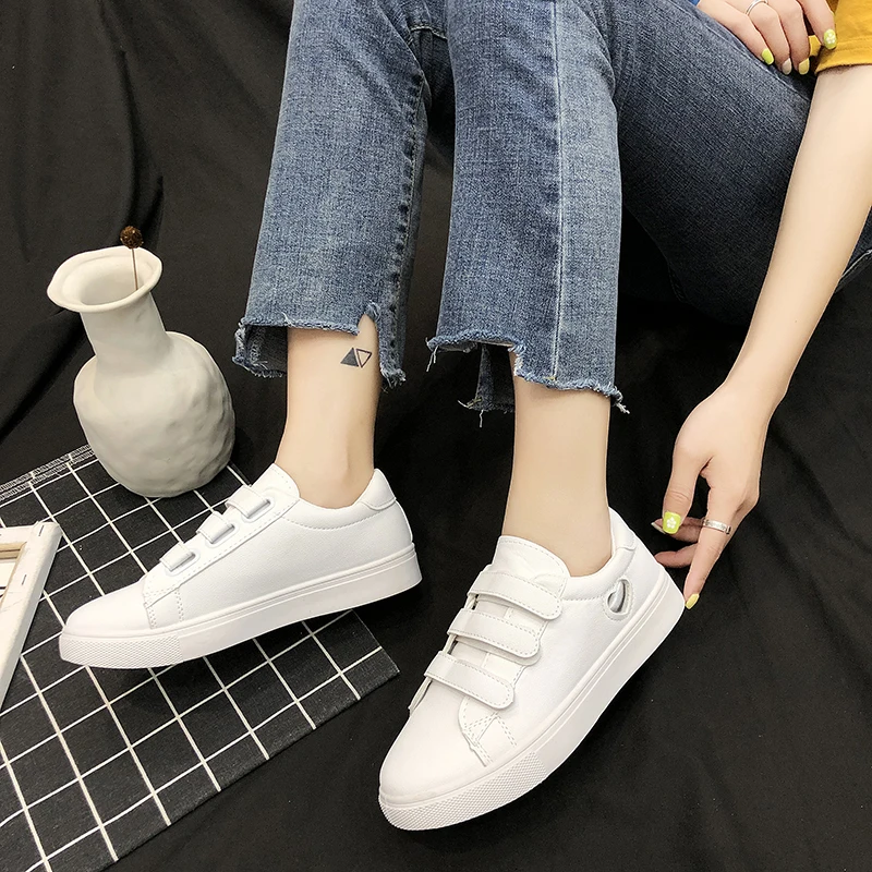 Женские теннисные туфли недорогие удобные спортивные для тренажерного зала