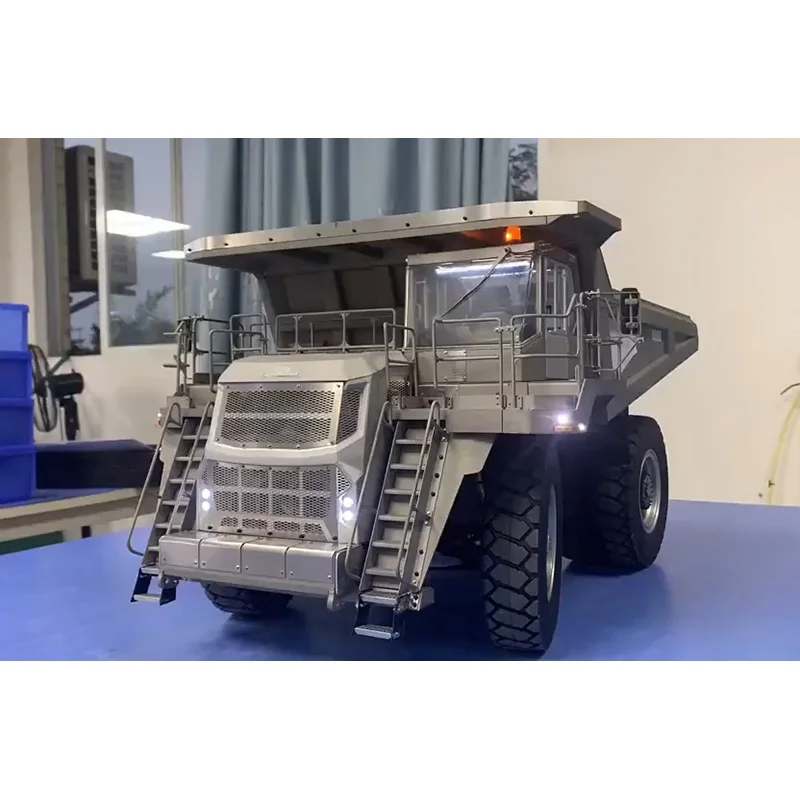 Рисунок 3 - Металлический самосвал LESU R110E