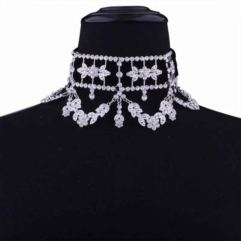

2021 Fashion Crystal Rhinestone Choker Necklace Velvet Statement Necklace For Women Collares Chocker Jewelry Party Gift