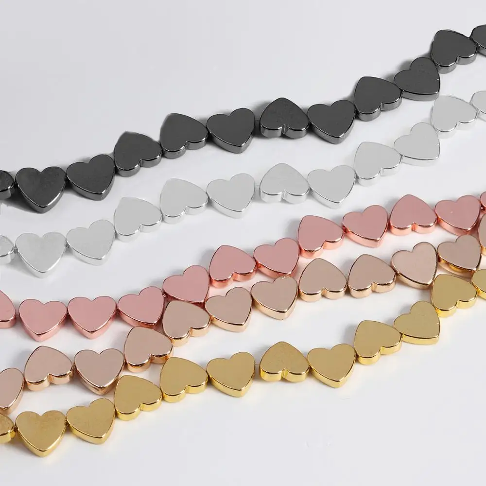 Бусины россыпью из гематита с сердечками 45 шт. 5x6/7x8 мм | Украшения и аксессуары