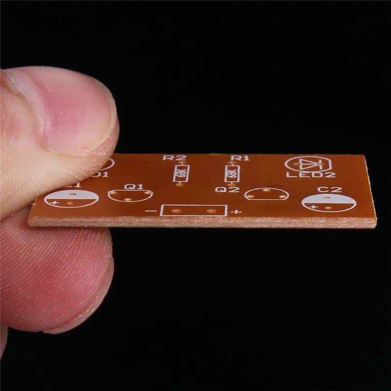 Электронная вспышка Elektronik устройство для самостоятельной сборки мультивибратор