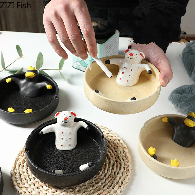 

Ceramics Ashtray Golden Animal Cartoons Lovely Take A Bath Creativity Modern Home Decoration Desktop Storage Ashtray Standing