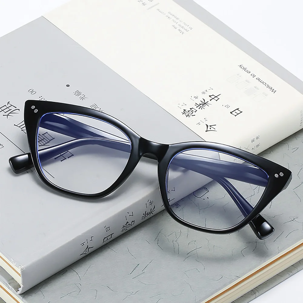 

2021 Unisex Anti Blue Rays Computer Glasses Men Vintage Cat Eye Gaming Eyewear Women Anti Eyestrain Light Blocking Eyeglasses
