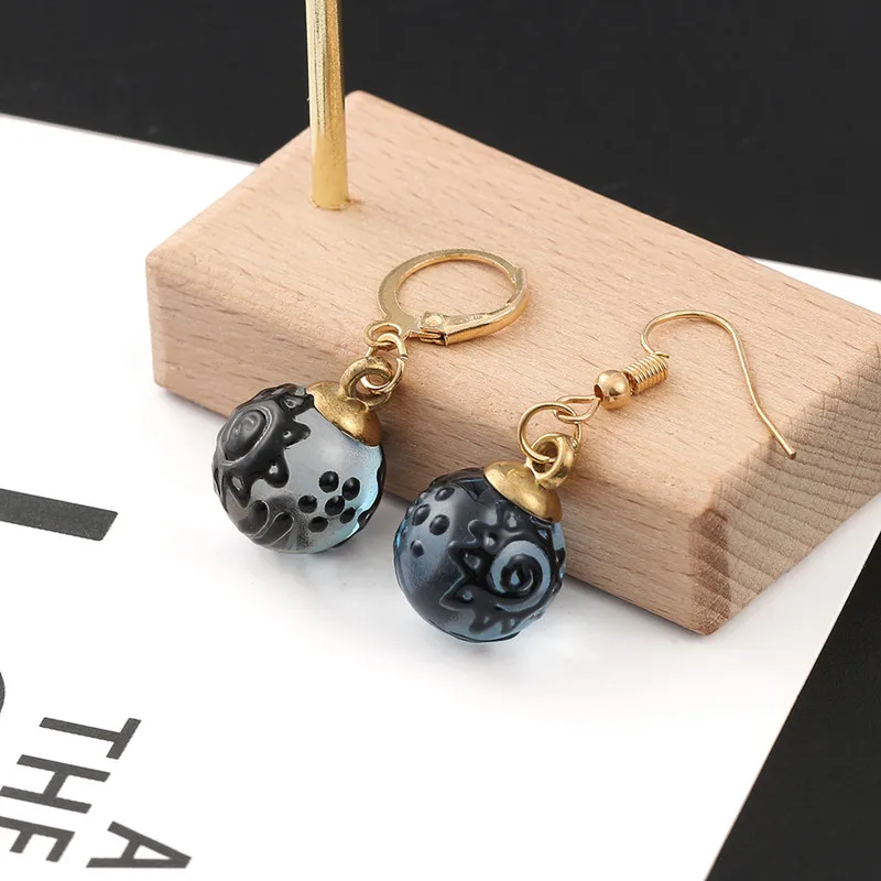 Женские серьги-гвоздики Семь смертных грехов | Украшения и аксессуары