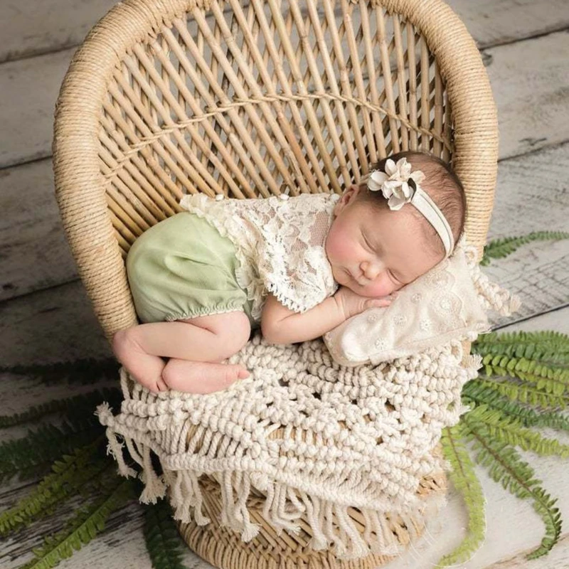 

2 Pcs/Set 0-1Month Newborn Photography Props Baby Headband Lace Romper Bodysuits