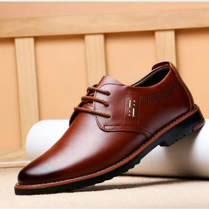 Мужские кожаные туфли со шнуровкой коричневые повседневные на плоской подошве