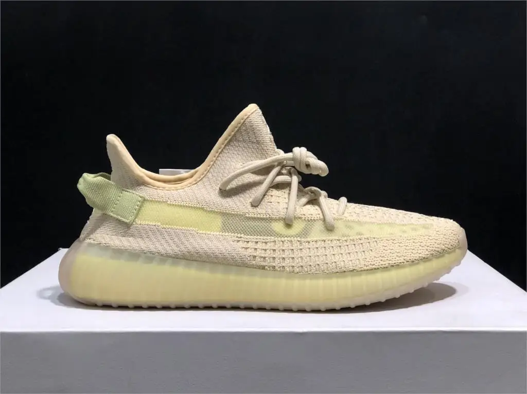 

2020 Hot Sell 350 V2 Coconut Running Shoes Female High Quality Static Black grey Clay Cinder Trfrm Tail Light Boots V2 Sneakers