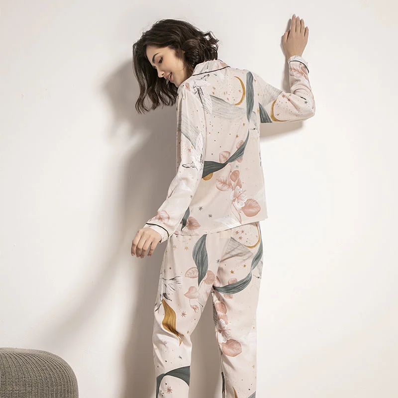 

Starry Sky And Floral Printed Women Pajamas Set Comfort Cotton Satin Full Sleeve Homewear Ladies Tender Casual Wear For Spring
