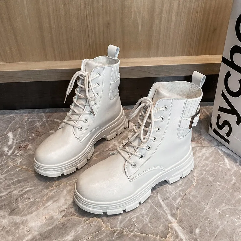 

Martin Women's Boots Plus Velvet Boots British Style 2021 New Tide Ins Cool Platform Online Celebrity Short Thin Boots.