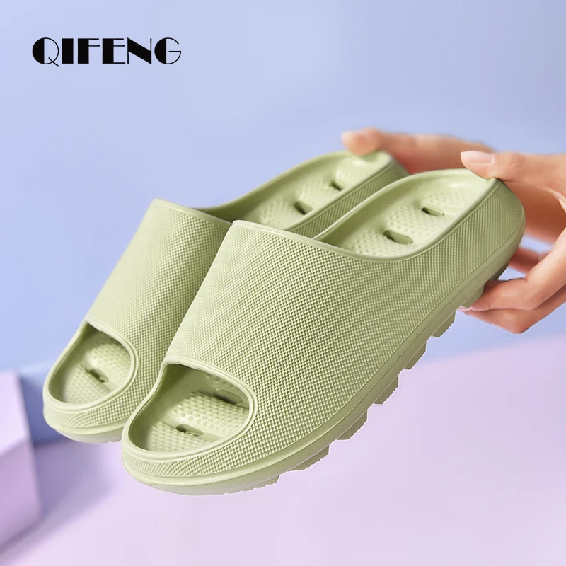 

Summer Quick Dry Foam Slides Men Women Black Popular Slippers Fashion Footwear Outdoor Beach Shoes Home Slippers for Men Couples