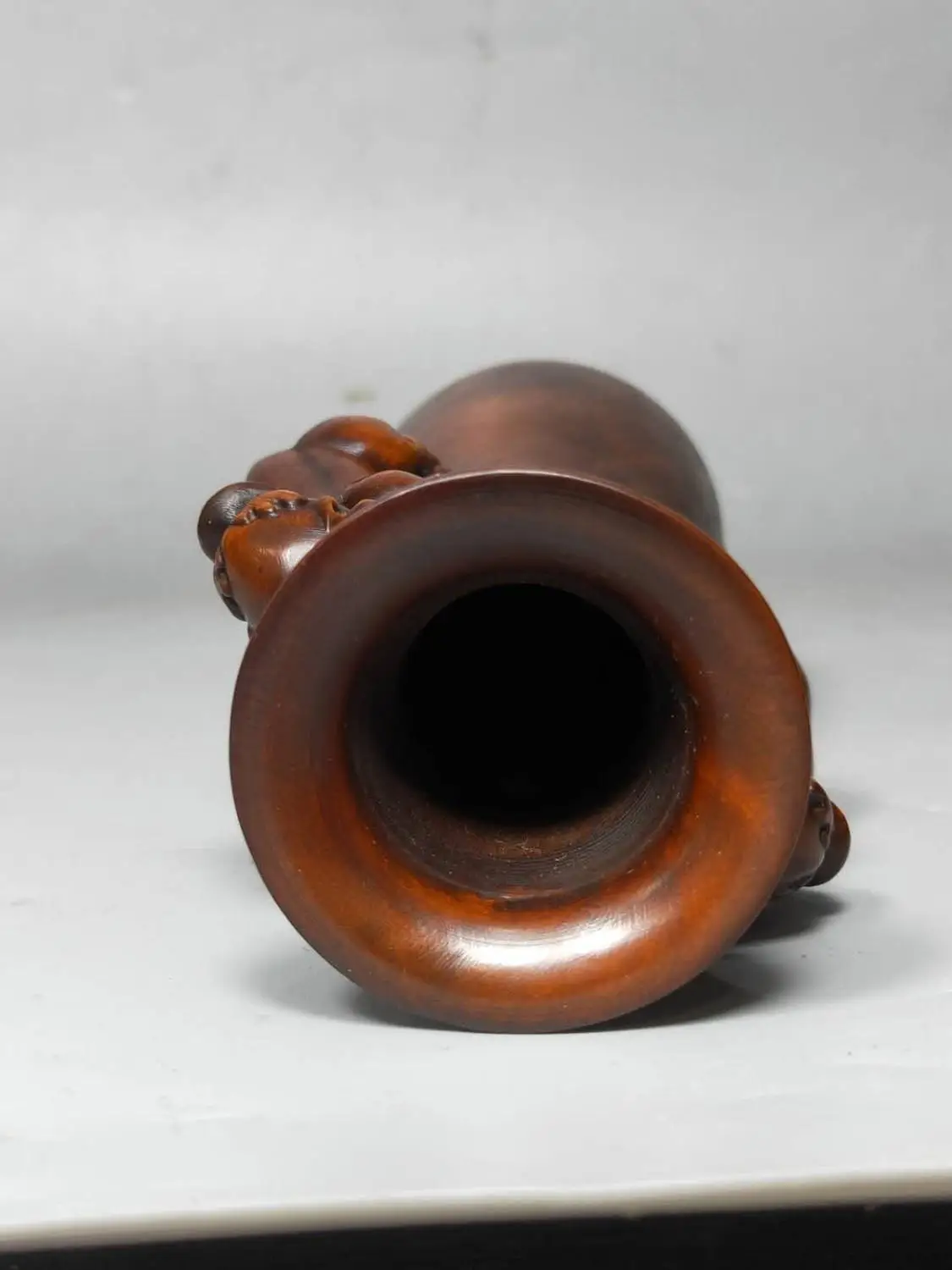 

wedding decoration Chinese Boxwood Seikos Wood Carving Pixiu Statue Vase Pixiu wood carving vase pen holder