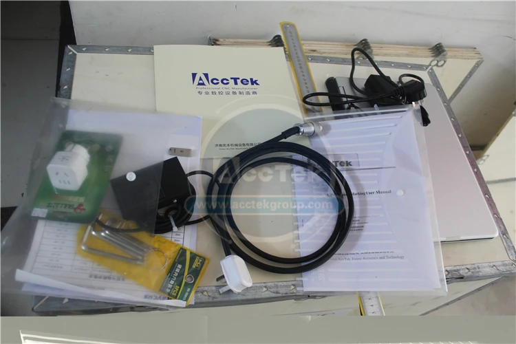 

Portable Fiber Laser Engraver Animal Ear Tag Laser Marking Machine 30w