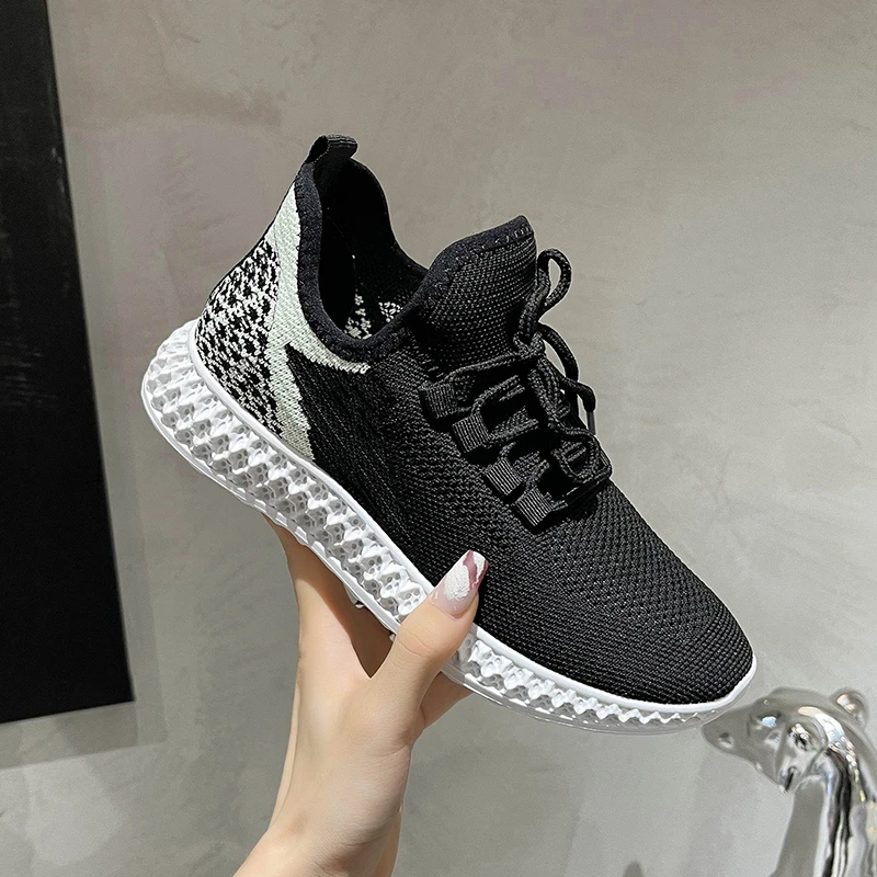 

Новинка весна-лето 2021 дышащая вязаная женская обувь Ins Tide Студенческая спортивная обувь для бега женская повседневная обувь для фитнеса