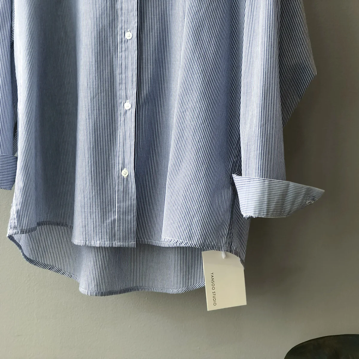 

Vertical Striped Shirt Women 2021 Spring New Korean Style Collarless Women's Shirt Loose Casual Long-sleeved Shirt Blouses