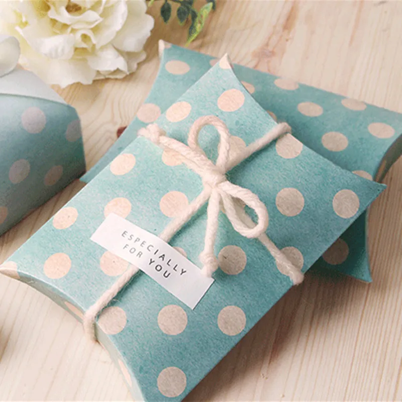 50 шт. подарочные коробки для конфет новые бумажные в форме подушки торжеств сумки