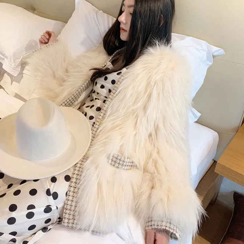 2021 Winter Faux Fur Coat Short Warm Women's Jacket Imitation Raccoon Skin Small Fragrance Loose Parkas Women Elegant Fur Coat