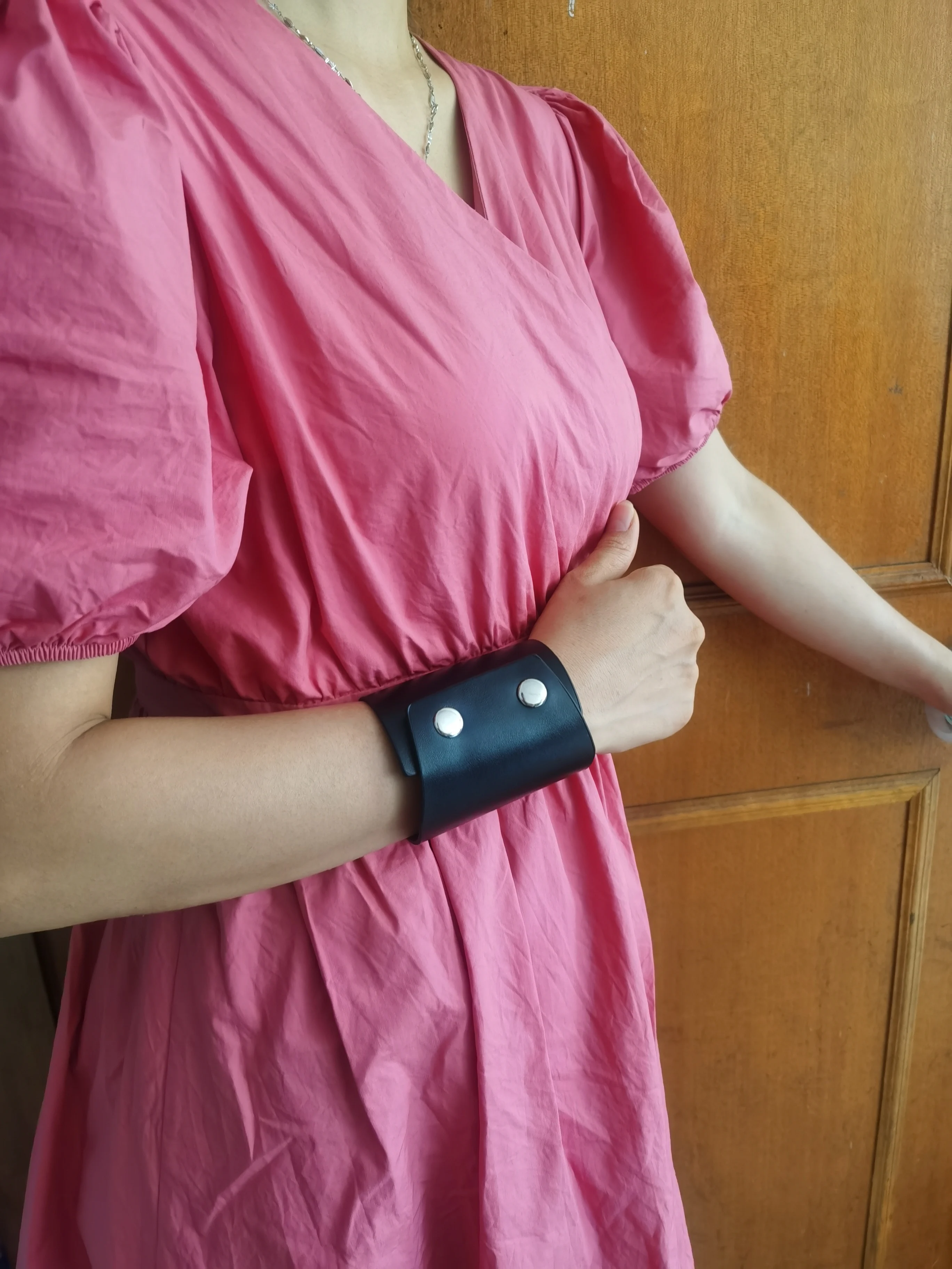 Модные роскошные кожаные браслеты D & для женщин простые универсальные подвесные