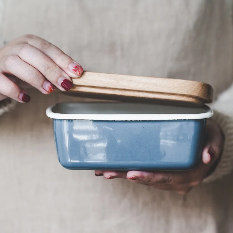 

Japanese porcelain enamel wooden cover butter box refrigerator fresh food lunch box ice cream baking mold small baking tray