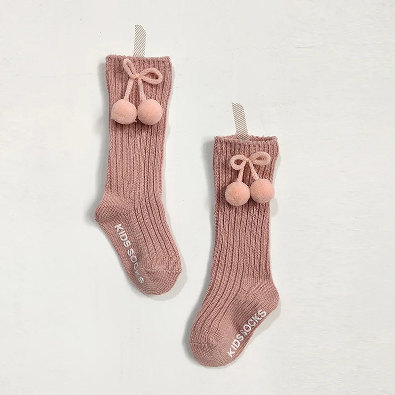 

2021 New Unisex Children Cherry Hairball Knee High Socks Baby Toddler In Tube Socks for Girls Boys.Kid Cherry Knitted Sock 0-3Y