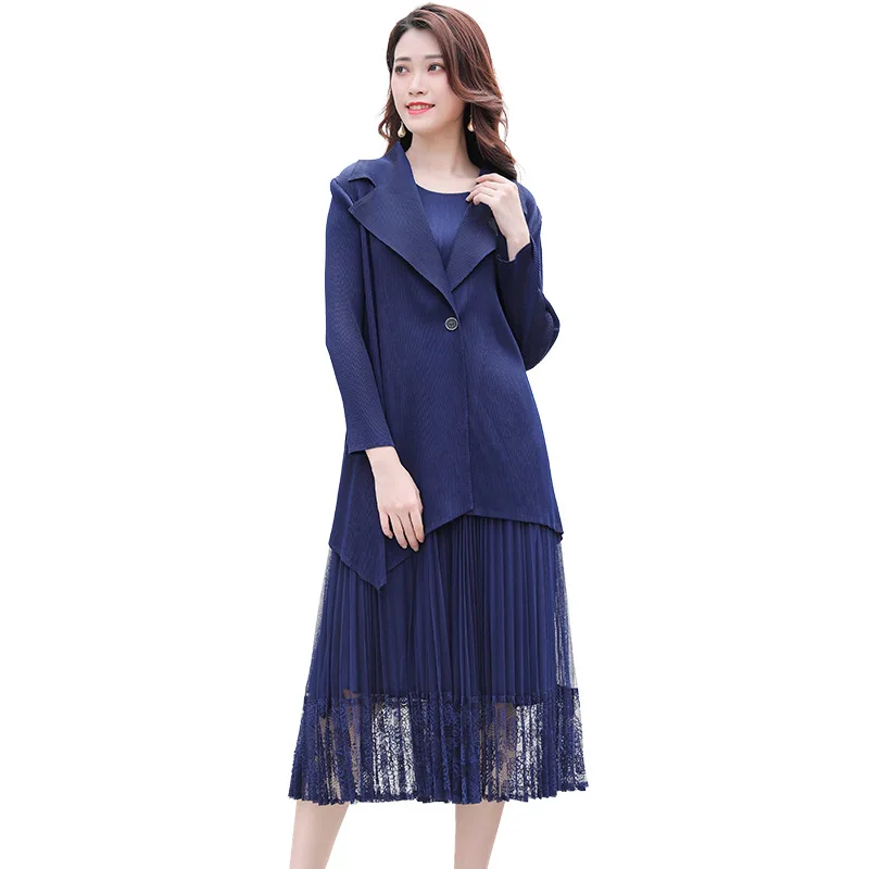 

Plus Size Dress Suits Autumn 2020 New Fashion Solid Color Elastic Miyake Pleated Two Piece Set Long Sleeved Jacket + Tank Dress