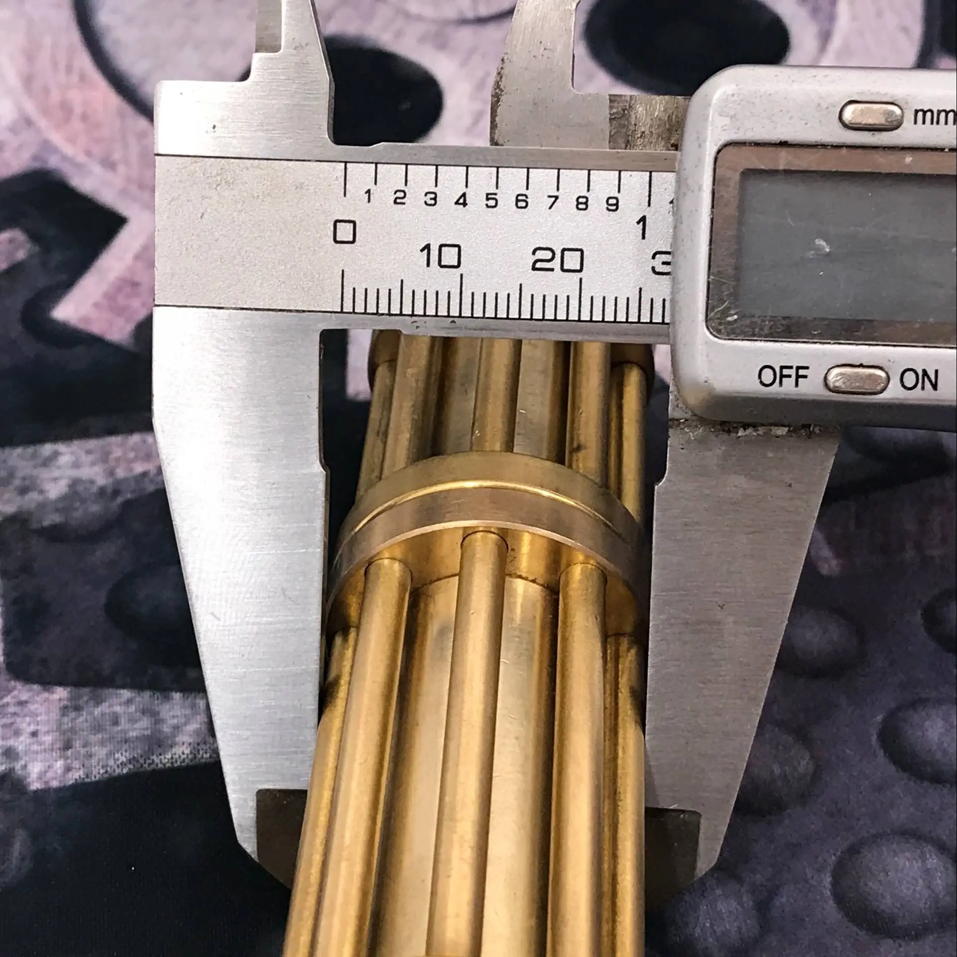 Ручная бензиновая зажигалка латунный материал ретро креативная коллекция