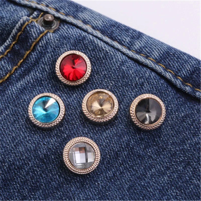 10 шт. новая маленькая свежая легкая пуговичная брошь комплект женской одежды