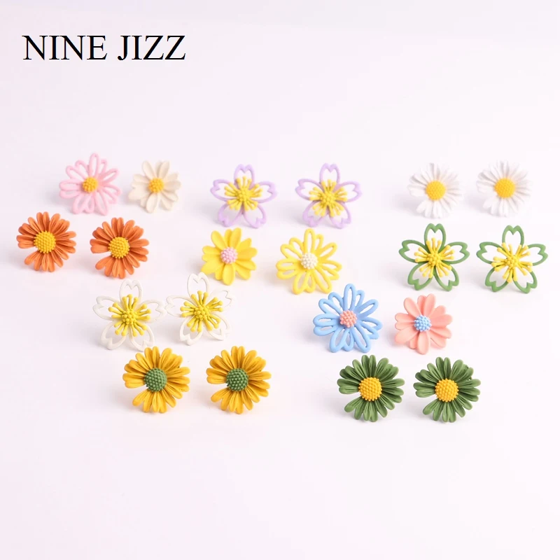 Женские маленькие серьги-гвоздики с лепестками NINEJIZZ нестандартные в форме