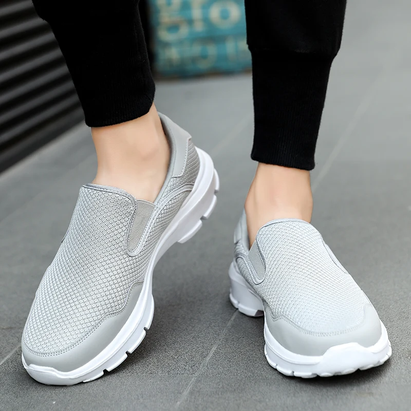 Mesh Shoes Men Casual Lightweight Breathable Sneakers For Men Slip-On Comfortable Krasovki Men Flats Shoes Zapatillas Hombre
