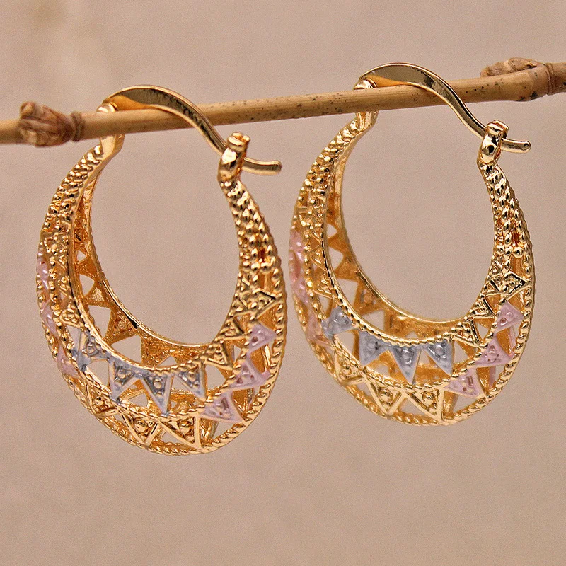 

Новые Классические трендовые золотые серьги с отверстиями, круглые серьги с медным покрытием для женщин и девушек, модные ювелирные издели...