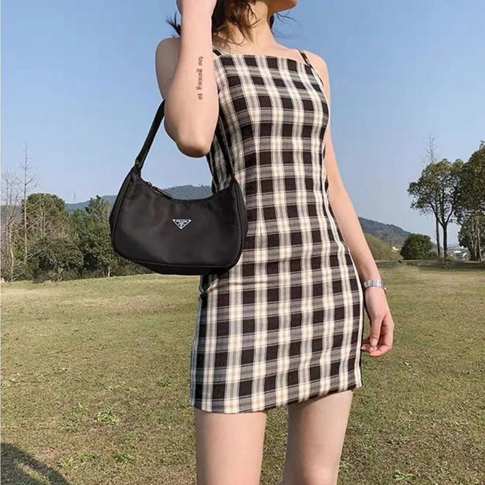 

Young Girl Summer Slim Slip Dress Retro French Waist Bag Hip Backless Plaid Female For Holiday Spring 2021 New Fashion Beach